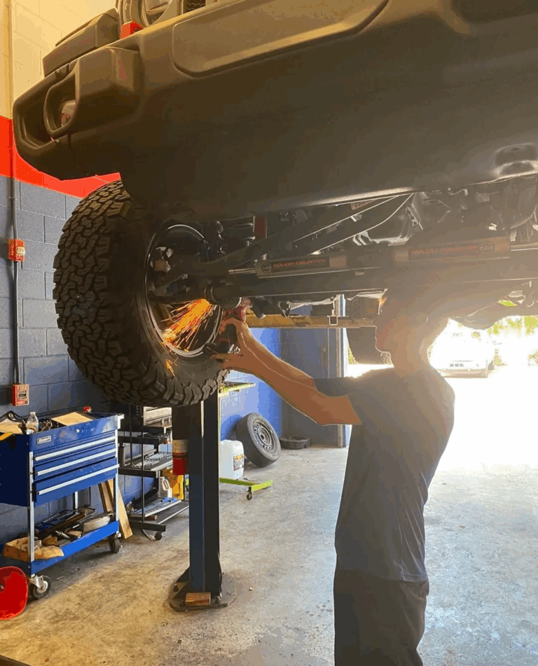 imgi_45_Tire+work+2-1920w